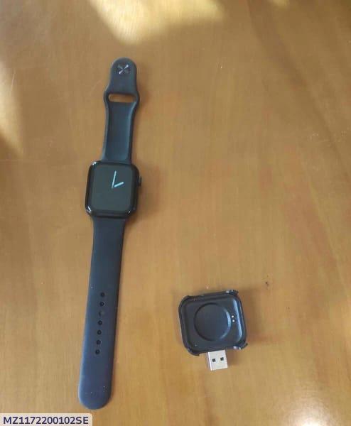 Stylish Black Smart Watch with Fast Charging & Bluetooth
