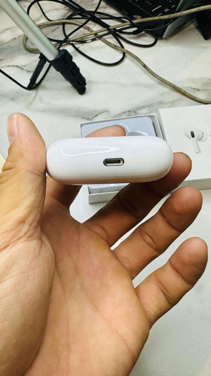 Wireless White Airpods Pro 2 Bluetooth 5.3