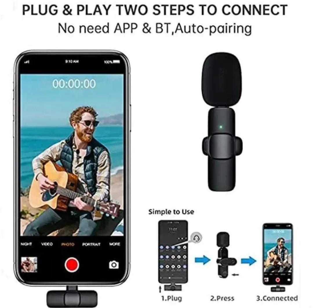 Black Plug & Play Microphone for Vlogging & Outdoor Use