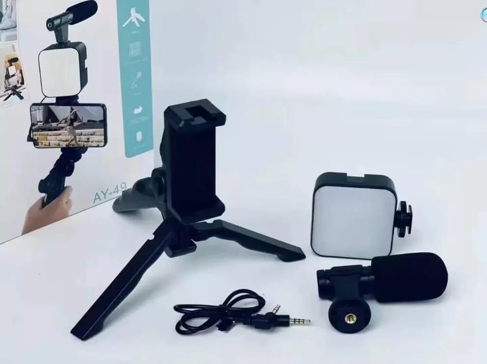 Portable LED Tripod Stand Black 20mAh Battery