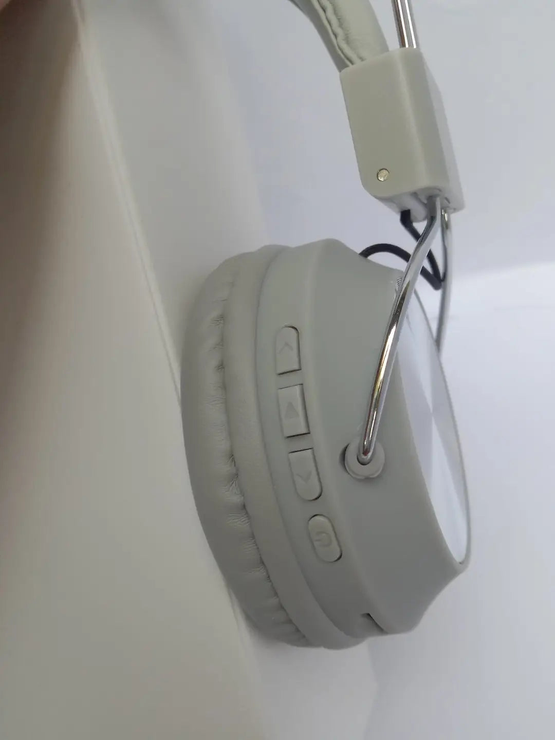Grey Long-Lasting Battery With Fast Charge 1001 Headphone