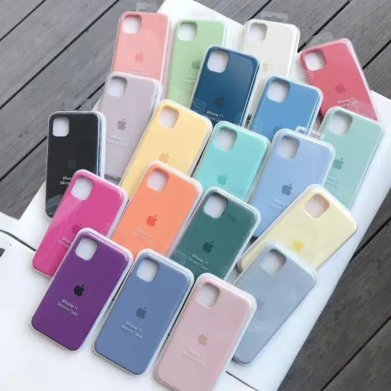 IPhone 11 Silicone Case Vintage Colors