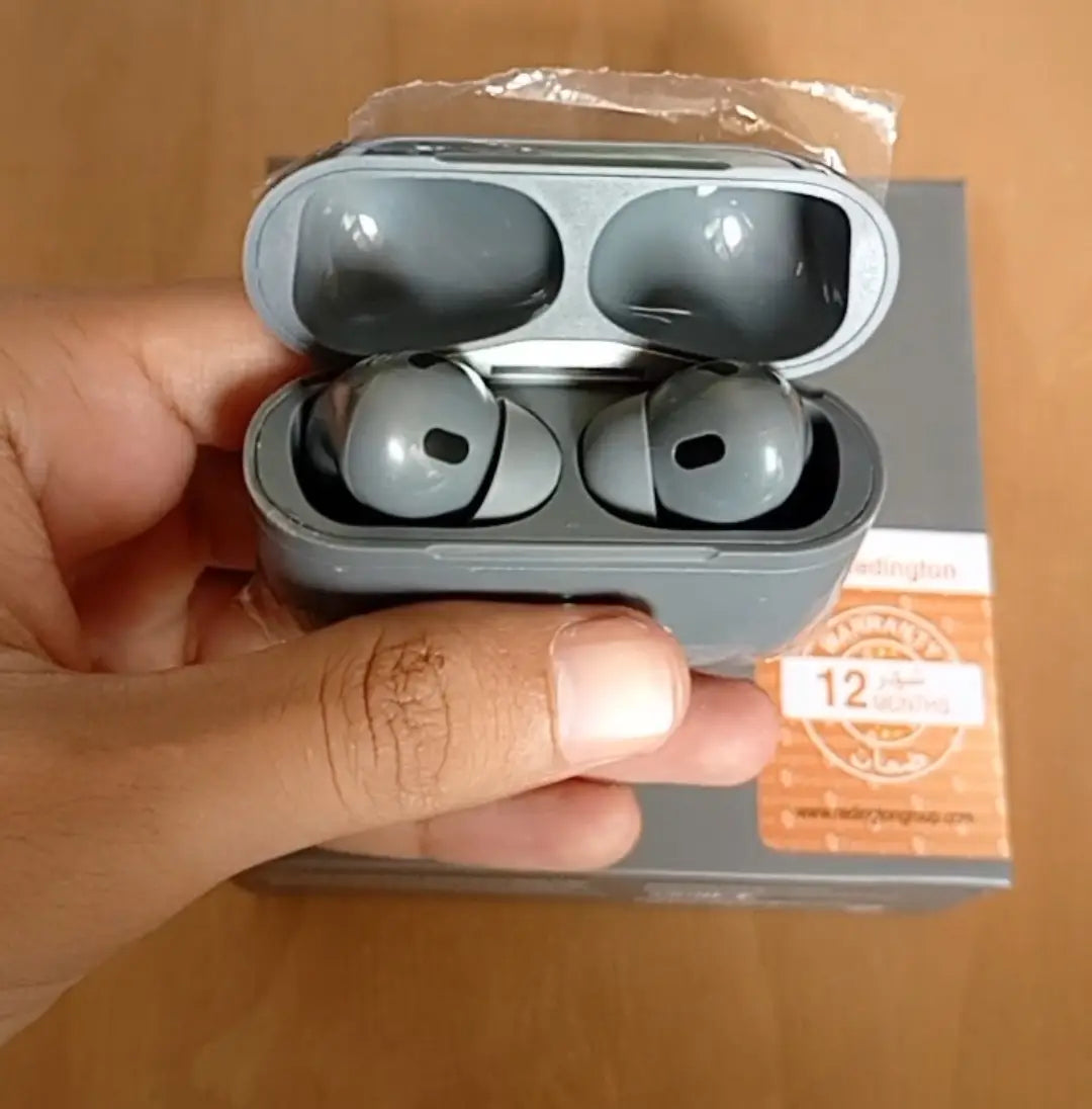 Grey Long-Lasting Battery With Fast Charge Airpods